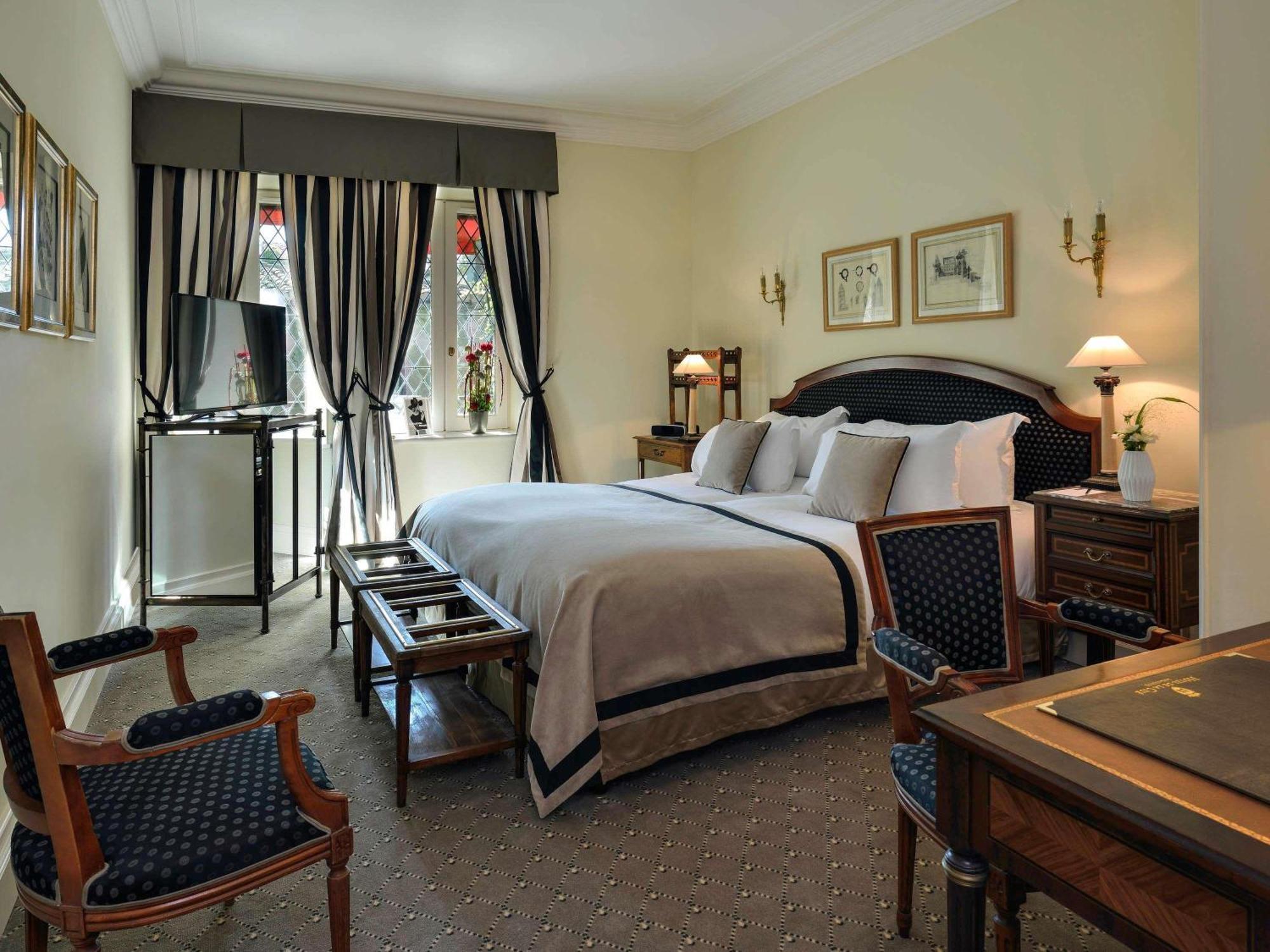 Classic King Room Street View,1716978123:JPEG